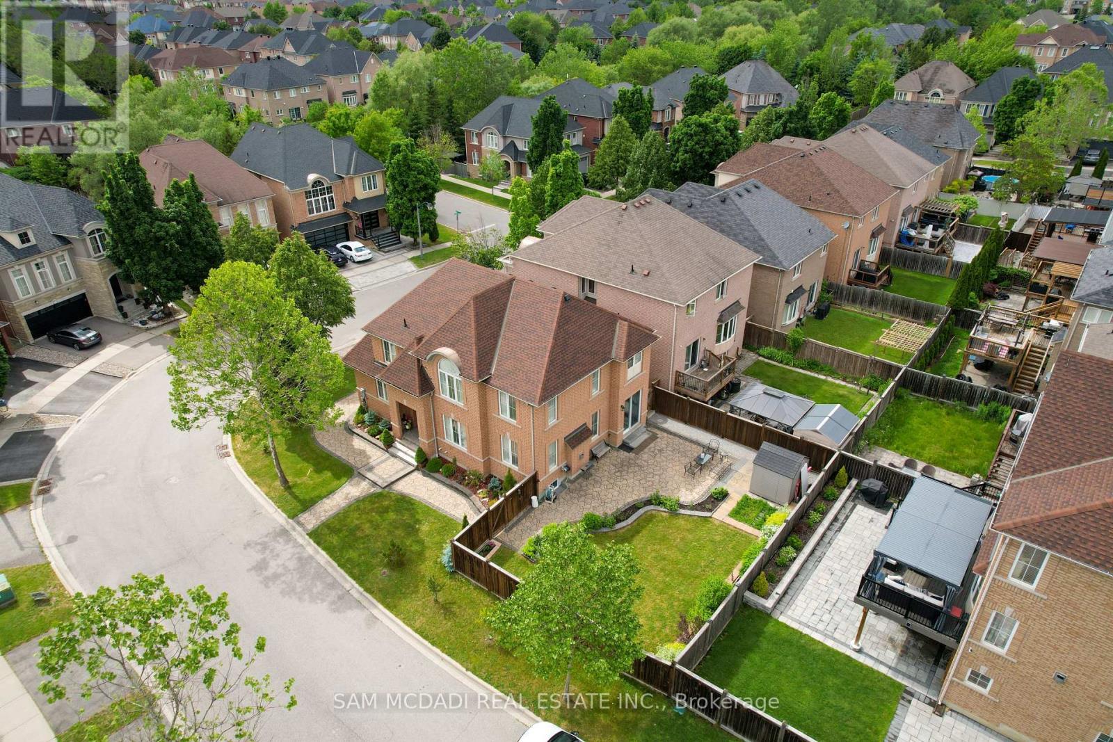 5 Whitbread Crescent, Ajax, ON