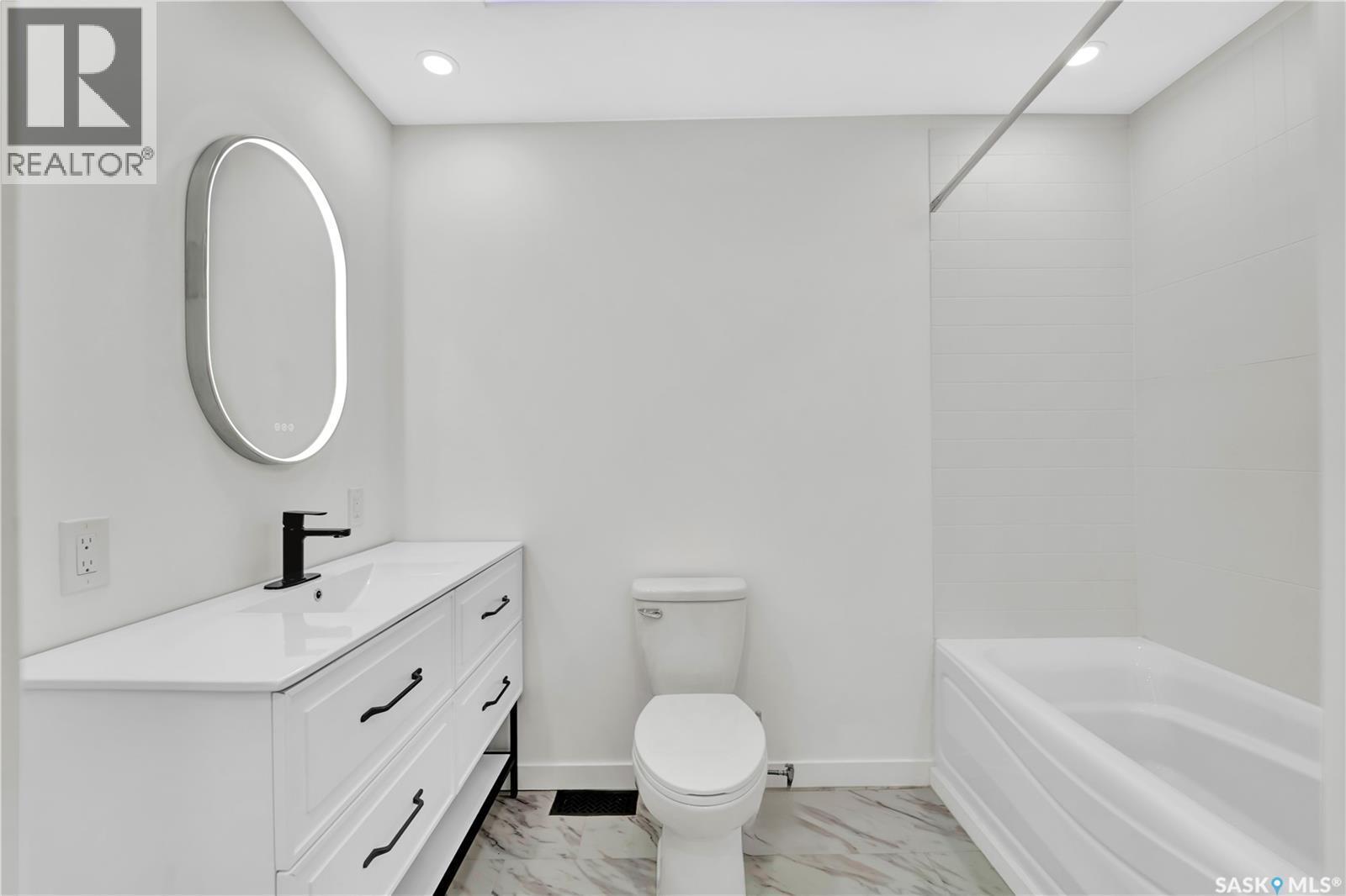 117 U Avenue S, Saskatoon, SK