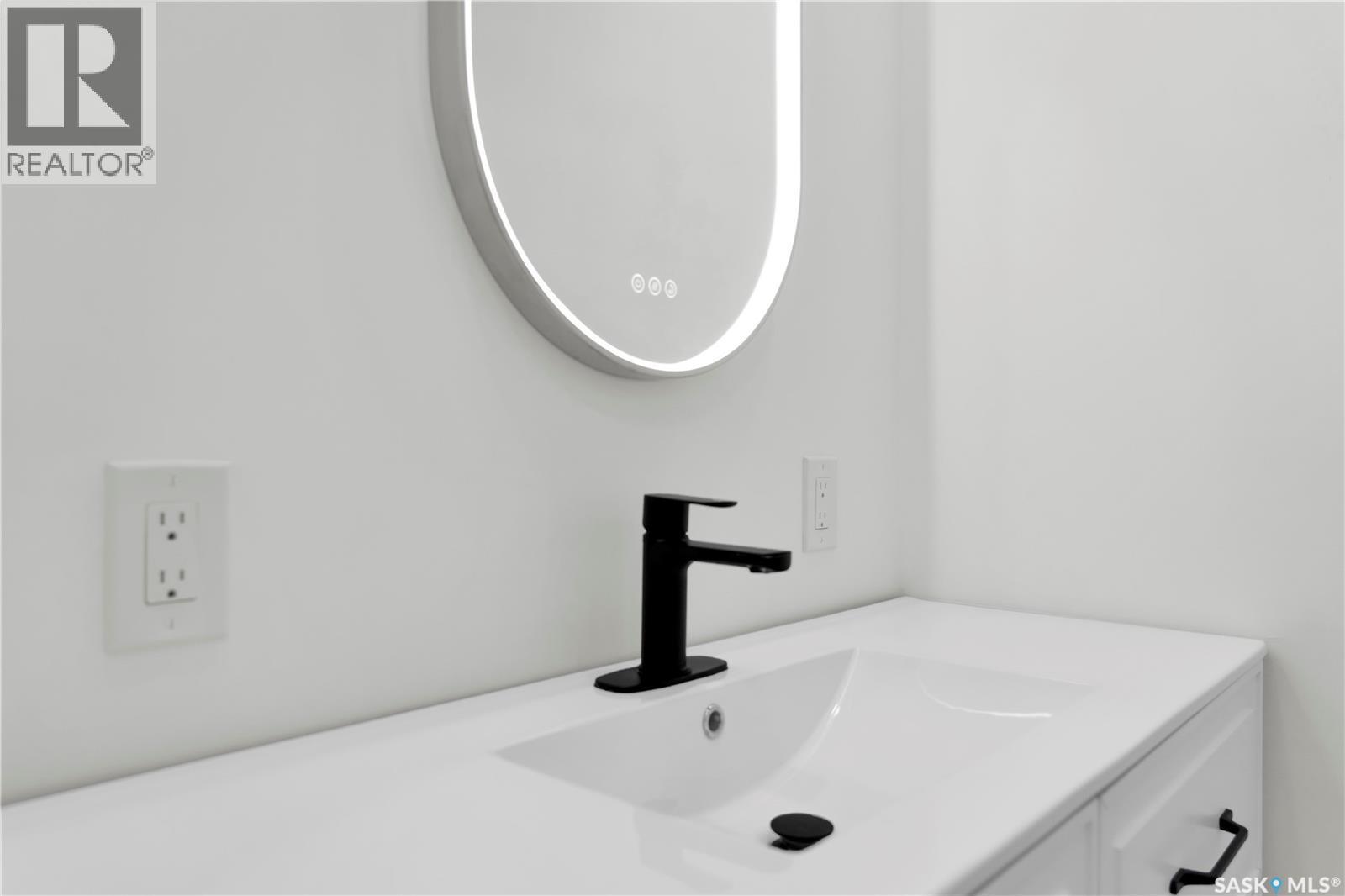 117 U Avenue S, Saskatoon, SK
