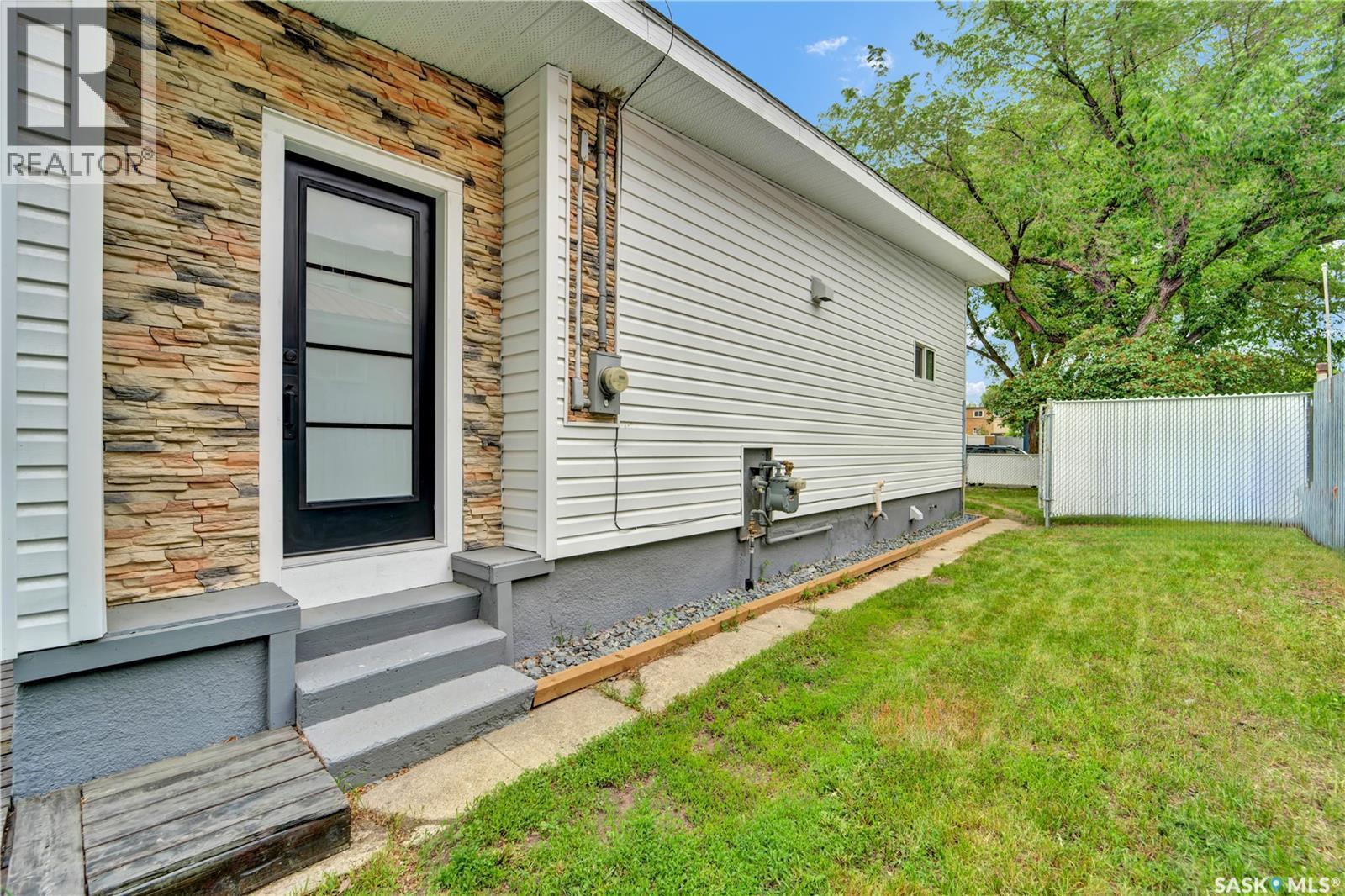117 U Avenue S, Saskatoon, SK