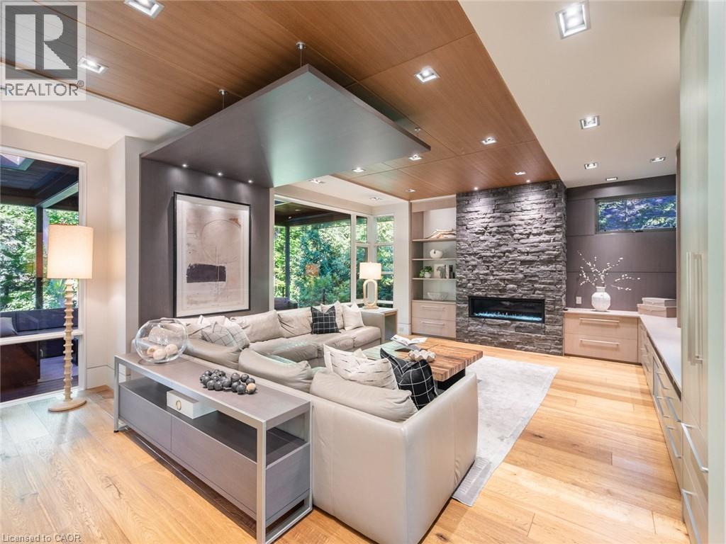777 Shadeland Avenue, Burlington, ON