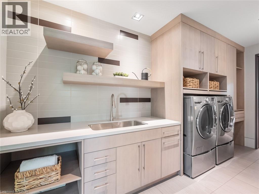 777 Shadeland Avenue, Burlington, ON
