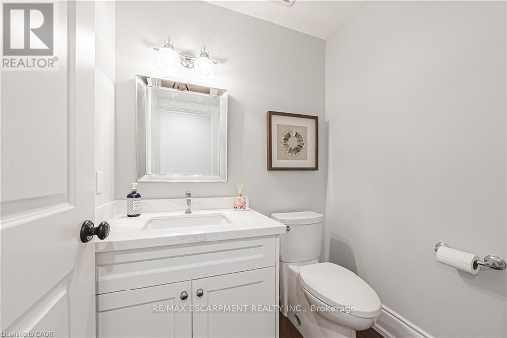 33 Golfview Crescent, Hamilton, ON