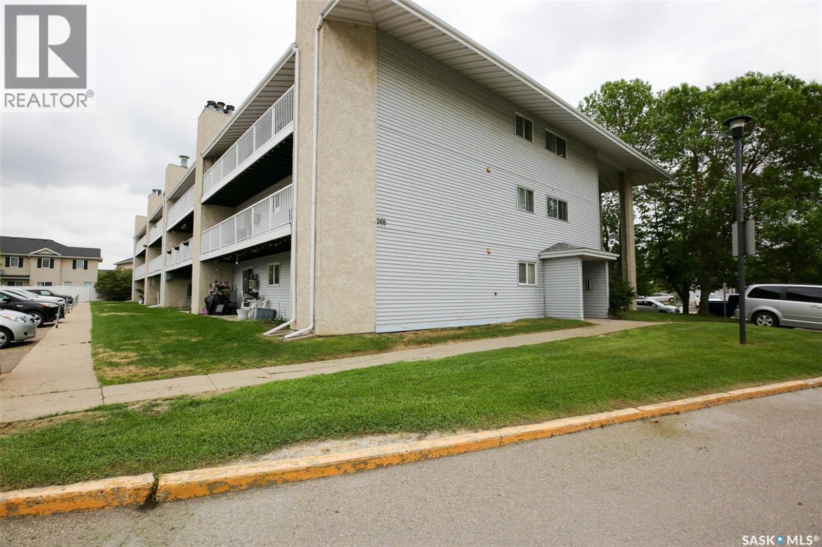 505 2406 Heseltine Road, Regina, SK