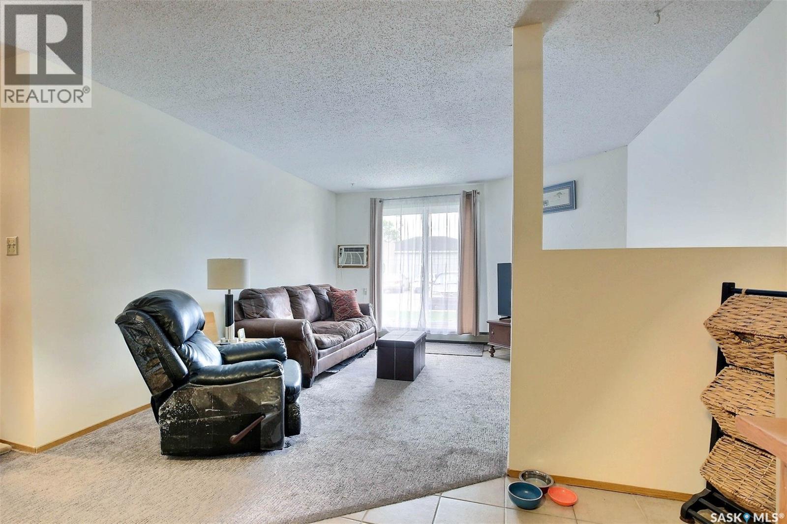 505 2406 Heseltine Road, Regina, SK