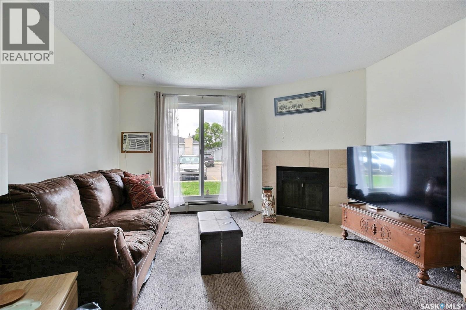 505 2406 Heseltine Road, Regina, SK