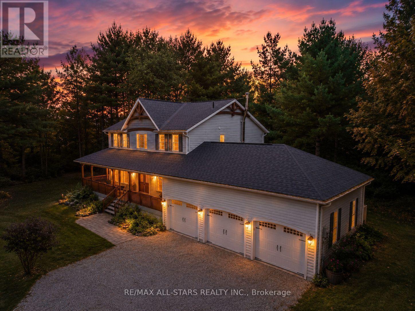29 Robert Boulevard, Springwater, ON