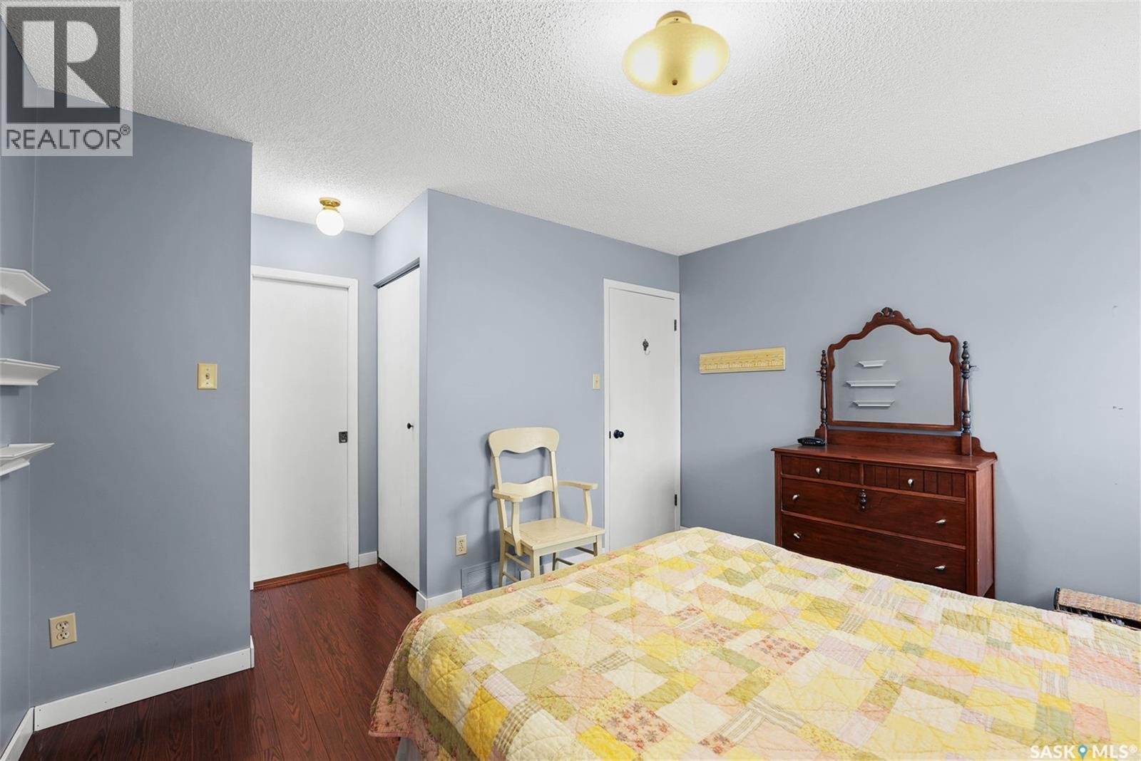 2711 Meadow Lane E, Regina, SK