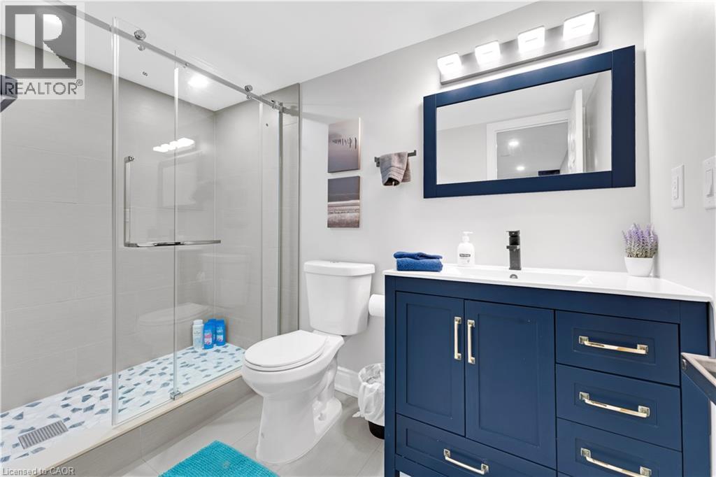 2258 Manchester Drive, Burlington, ON