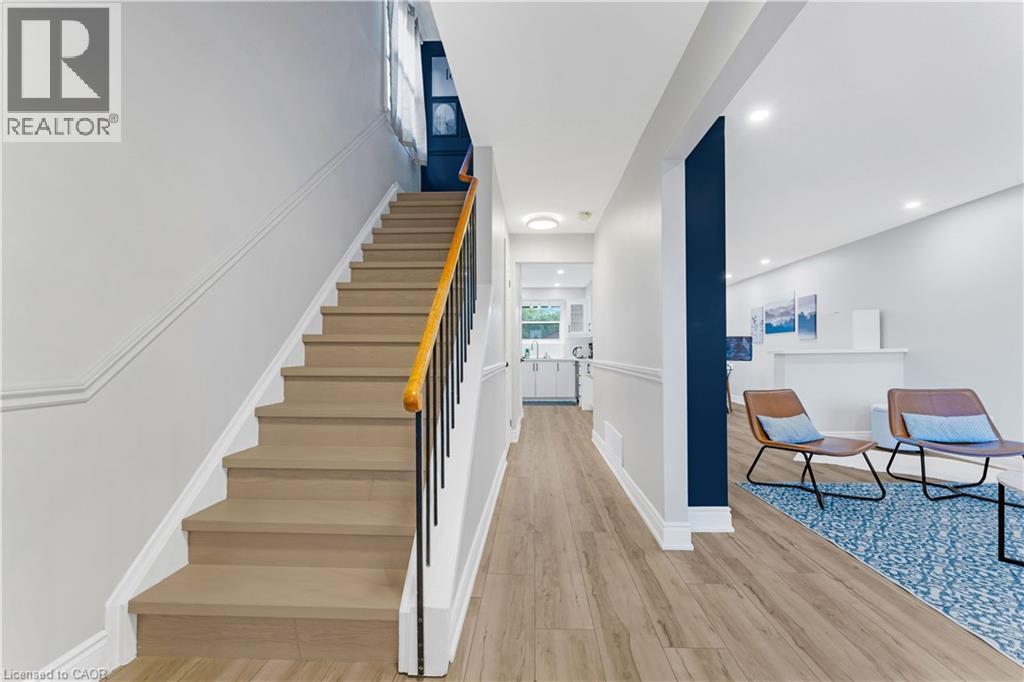 2258 Manchester Drive, Burlington, ON