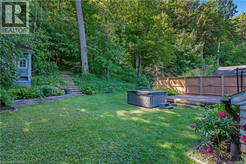 37 Yellow Birch Drive, Kitchener, ON