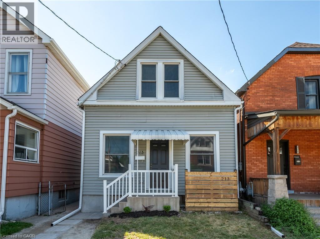 213 Rosslyn Avenue N, Hamilton, ON