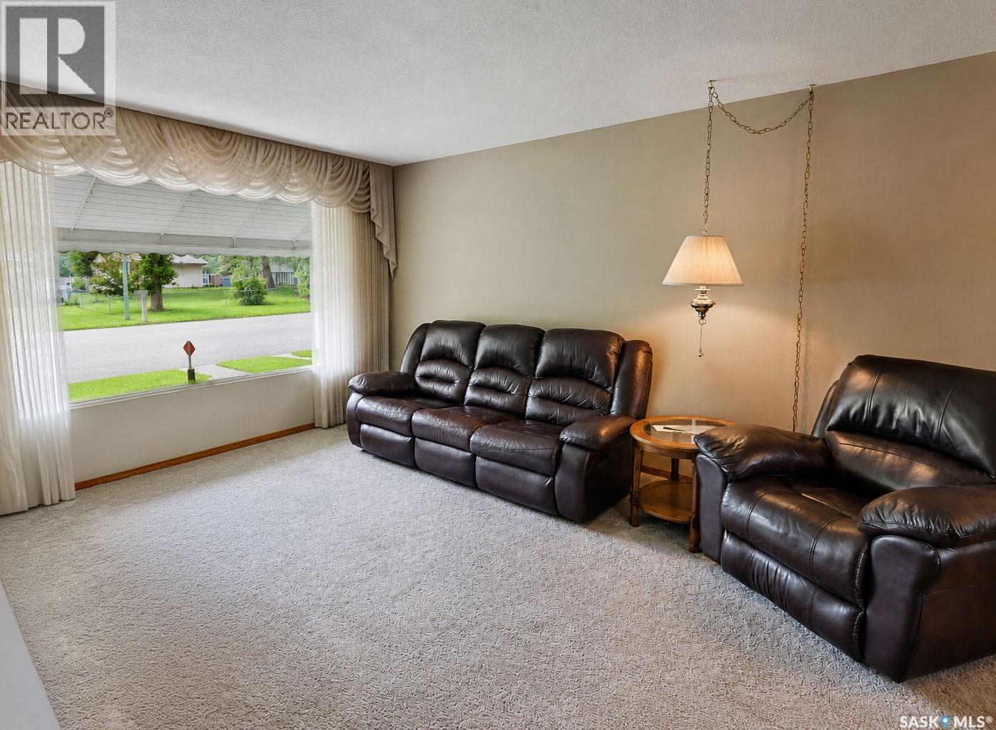 626 22Nd Street E, Prince Albert, SK