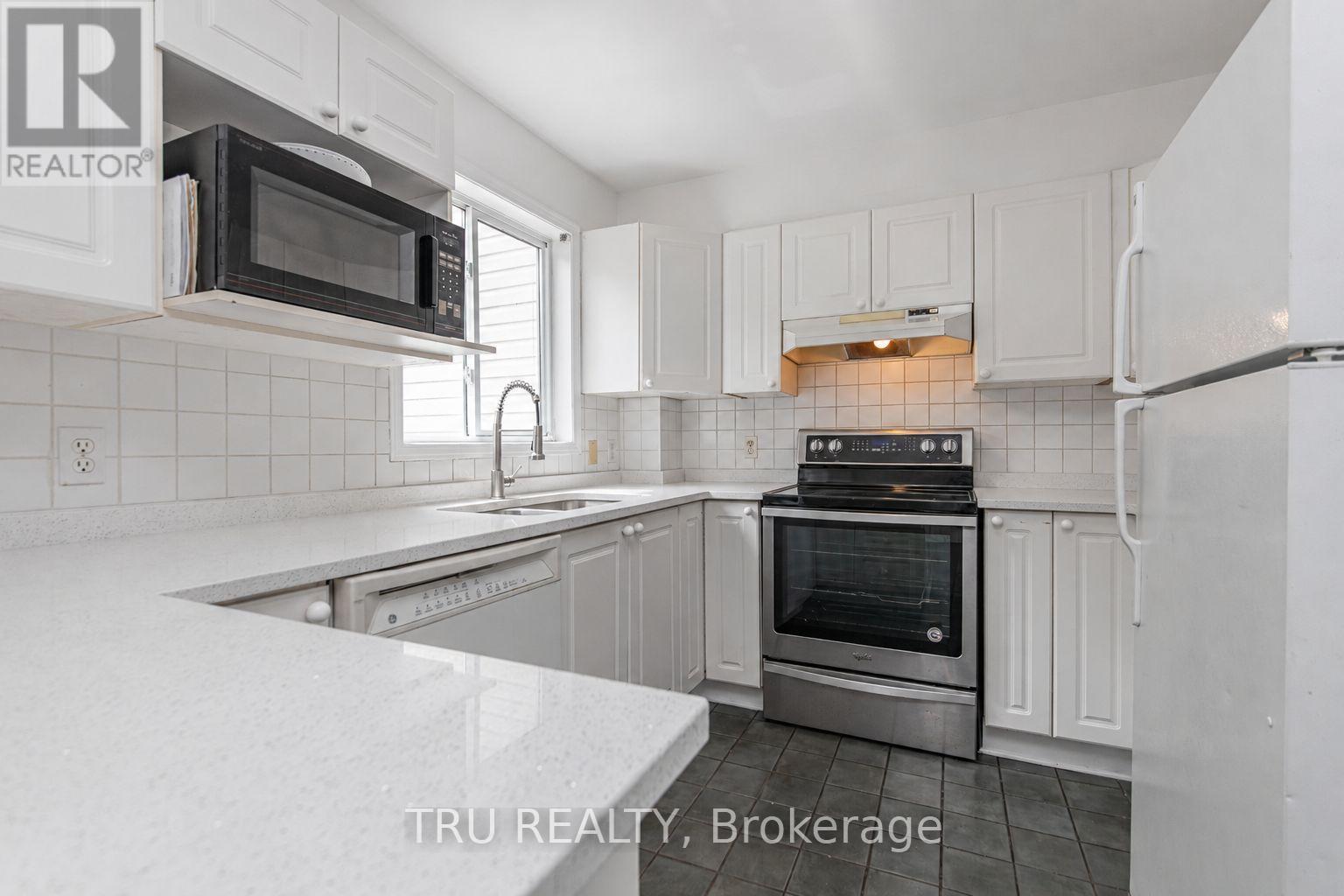 135 Margrave Avenue, Ottawa, ON
