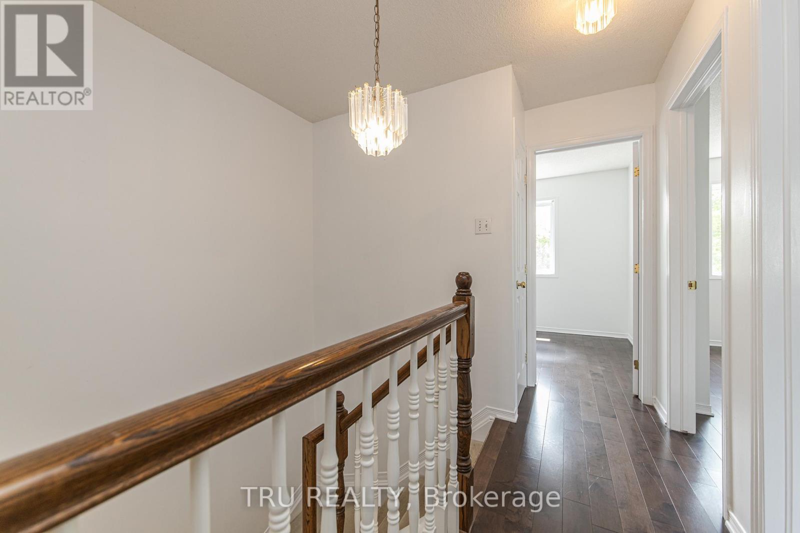 135 Margrave Avenue, Ottawa, ON