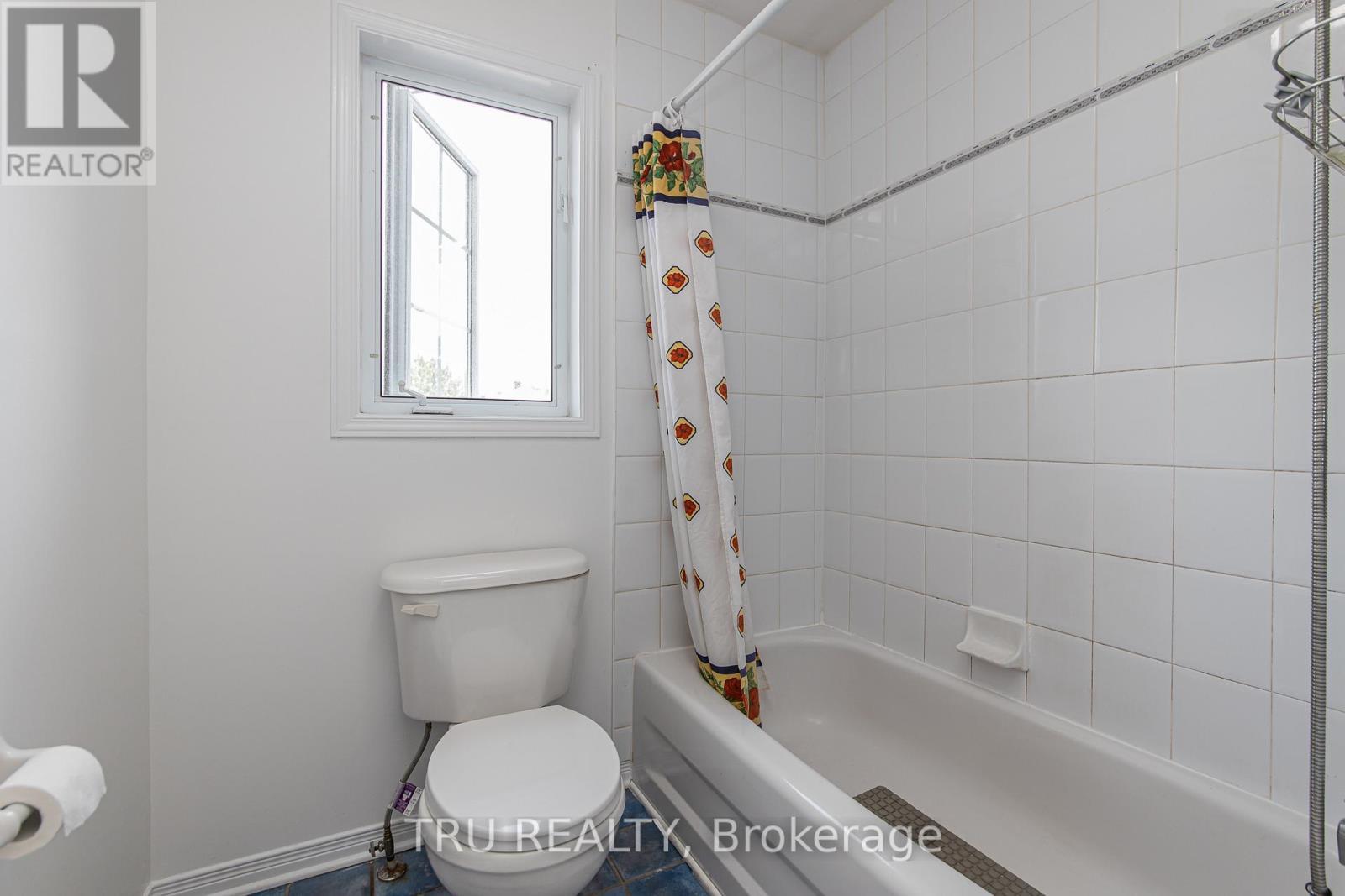 135 Margrave Avenue, Ottawa, ON
