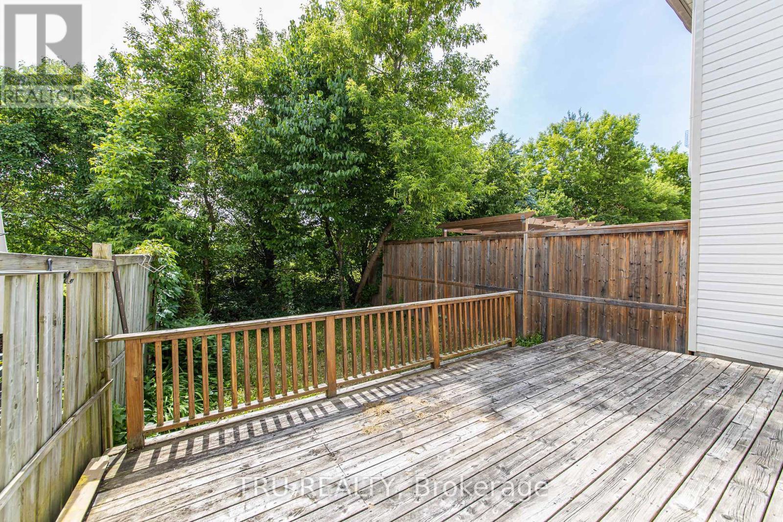135 Margrave Avenue, Ottawa, ON