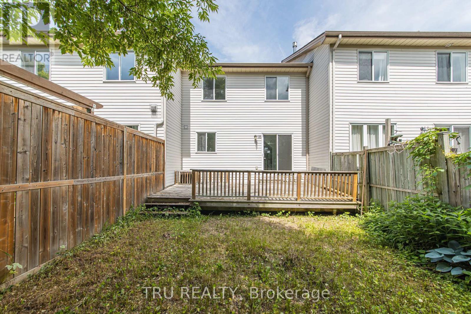 135 Margrave Avenue, Ottawa, ON