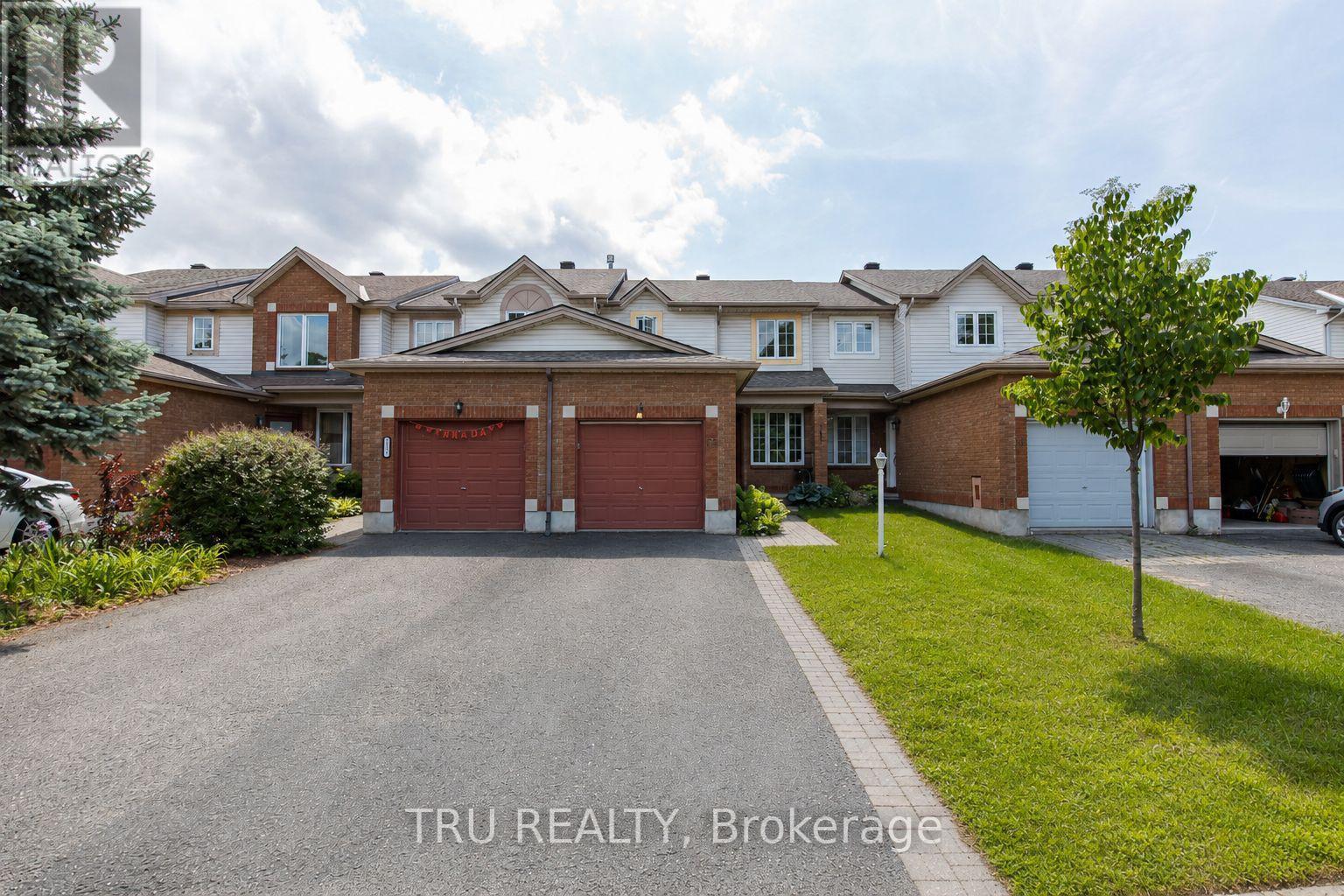 135 Margrave Avenue, Ottawa, ON