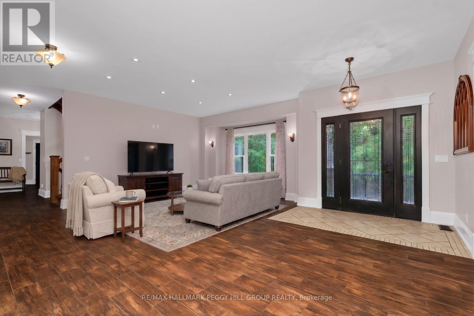 185 Skylark Road, Tiny, ON