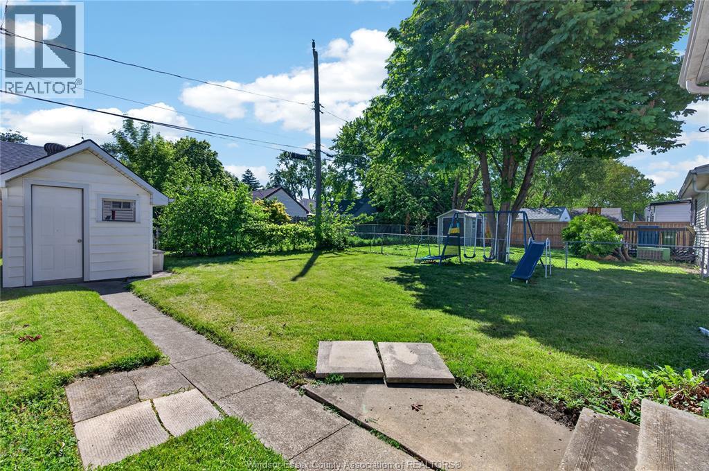 2276 Marentette, Windsor, ON