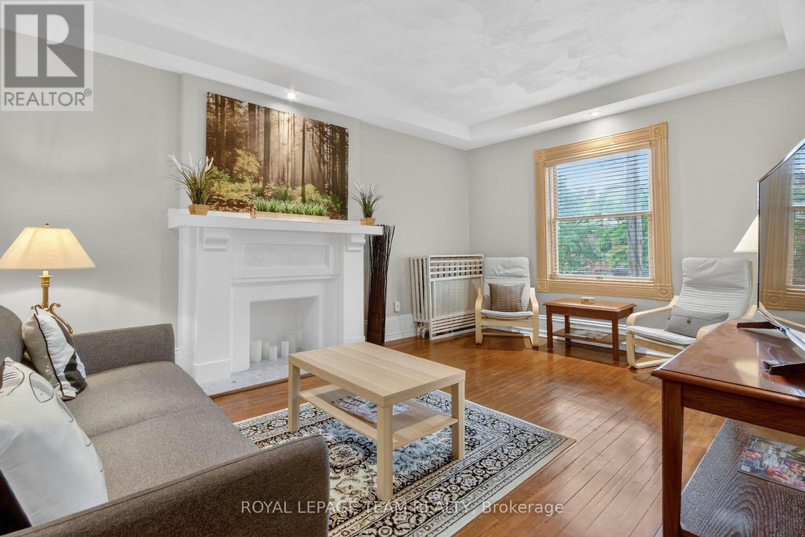 64 Delaware Avenue S, Ottawa, ON