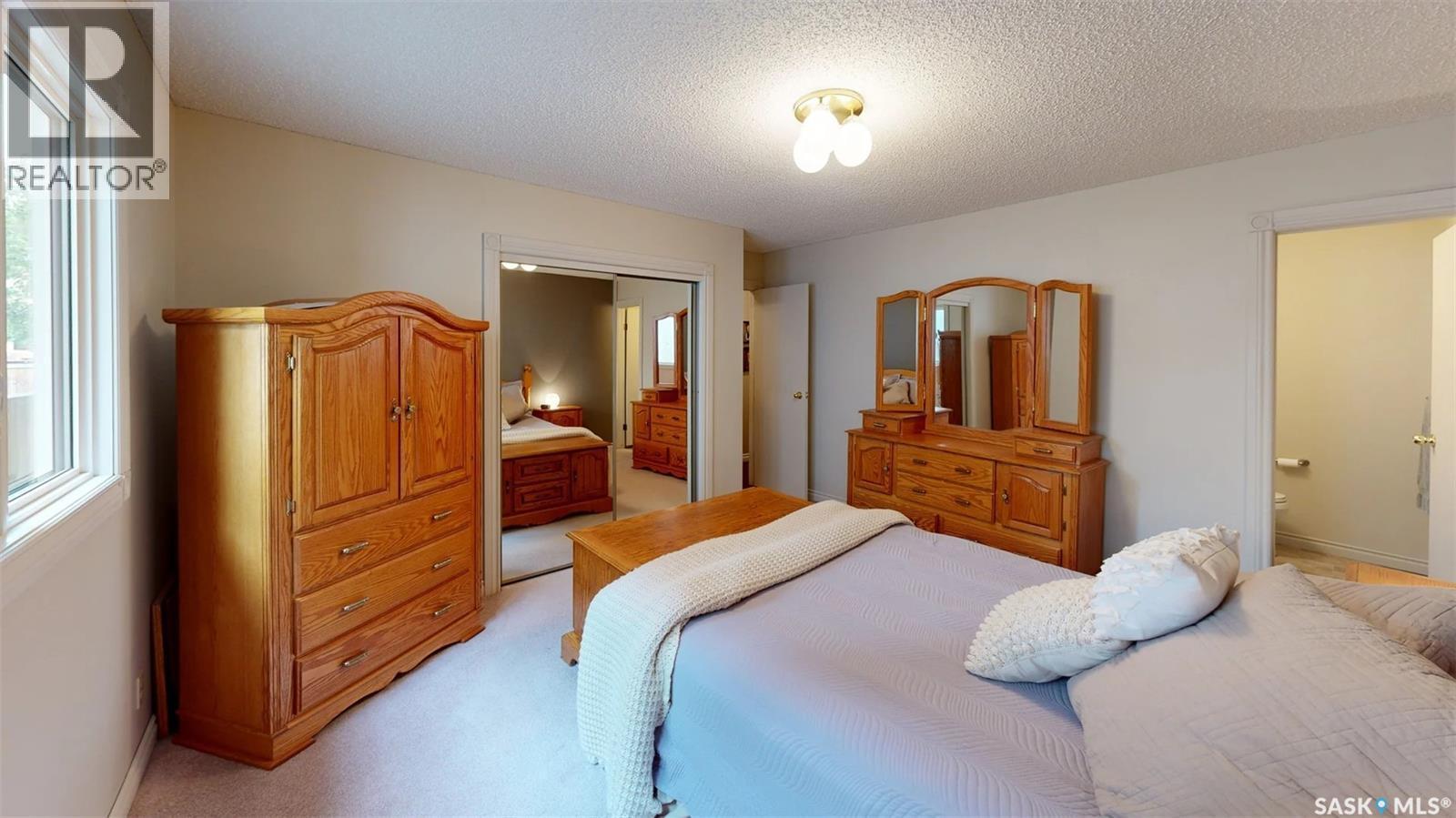 2118 Elderkin Drive E, Regina, SK