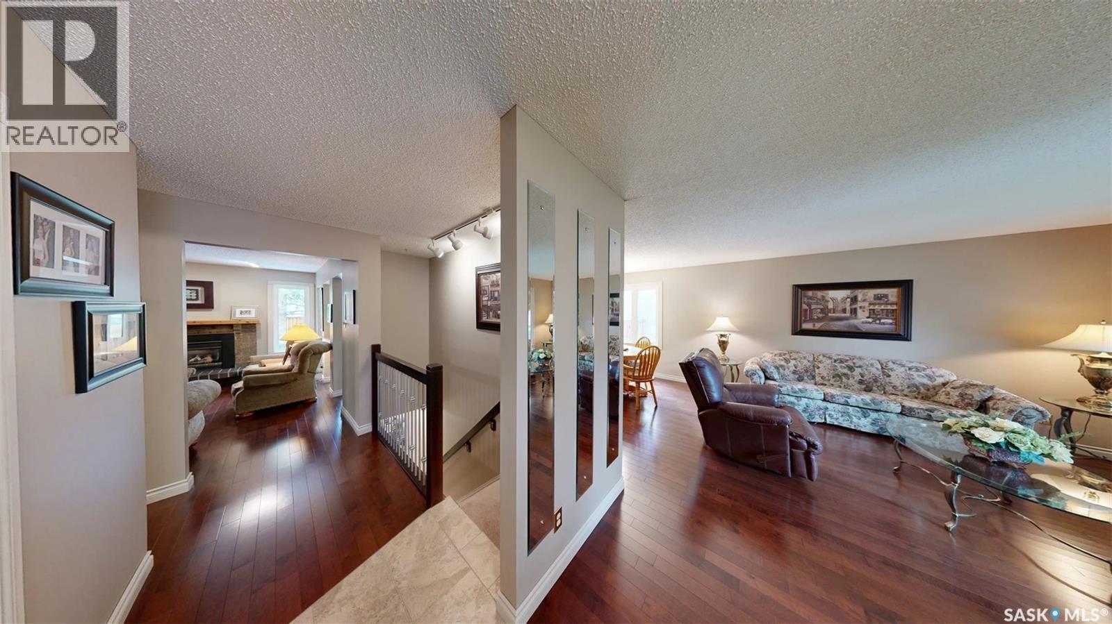 2118 Elderkin Drive E, Regina, SK