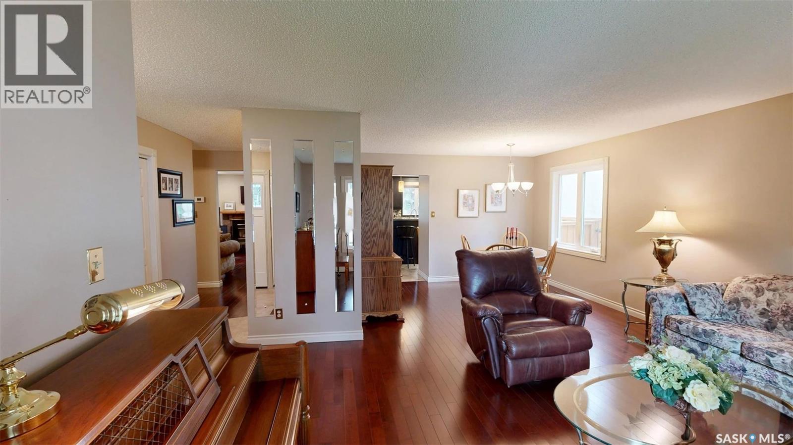 2118 Elderkin Drive E, Regina, SK