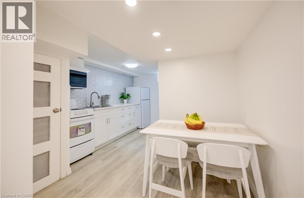 152 Clark Avenue, Kitchener, ON - Indoor