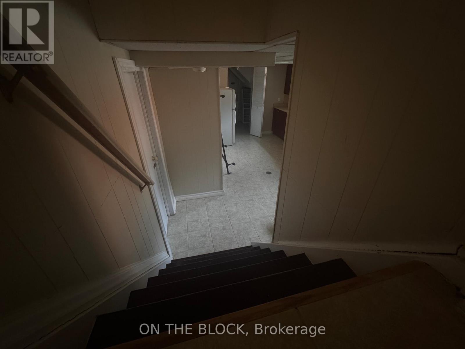 33 Harrington Crescent, Toronto, ON