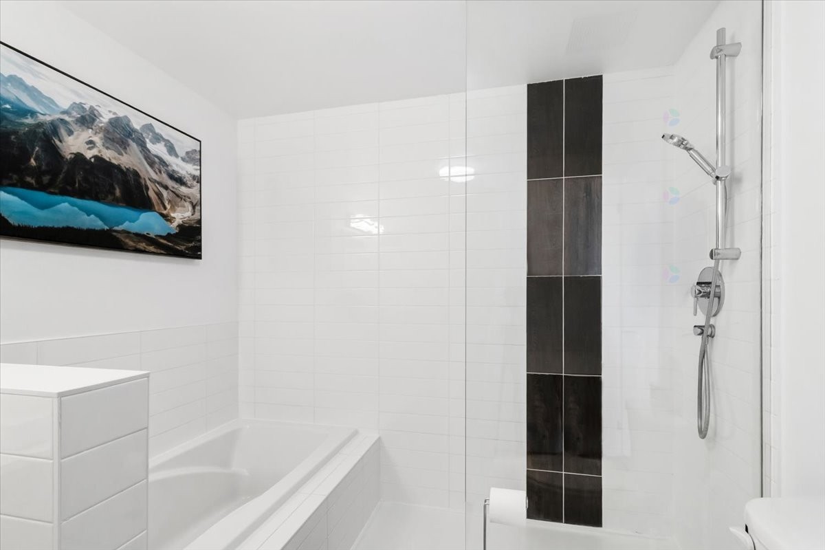 Salle de bains - 1640-10050 Place De L'Acadie, Montréal (Ahuntsic-Cartierville), QC - Indoor Photo Showing Bathroom