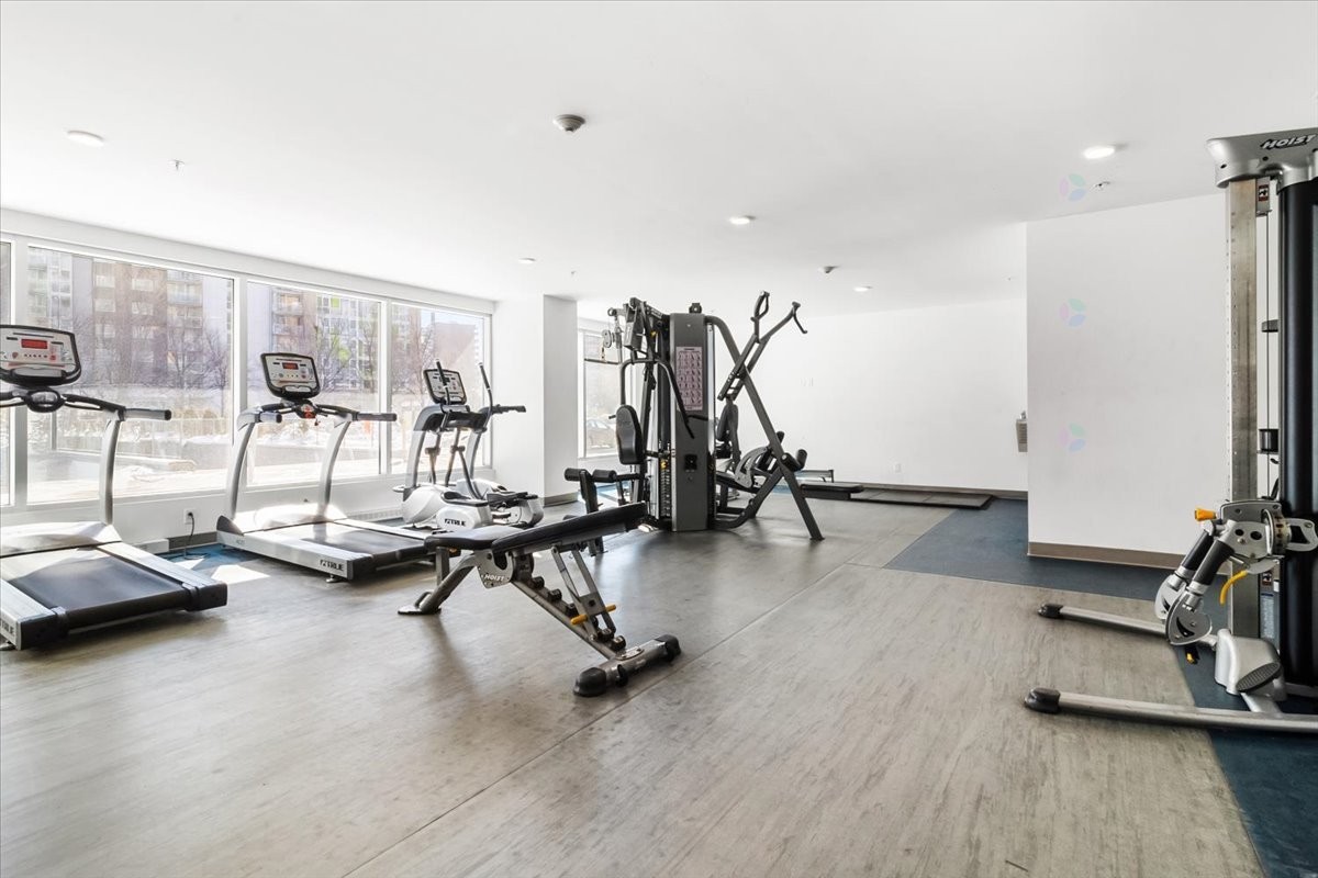 Salle d'exercice - 1640-10050 Place De L'Acadie, Montréal (Ahuntsic-Cartierville), QC - Indoor Photo Showing Gym Room