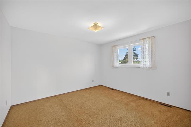 50 Inglis St, Winnipeg, MB