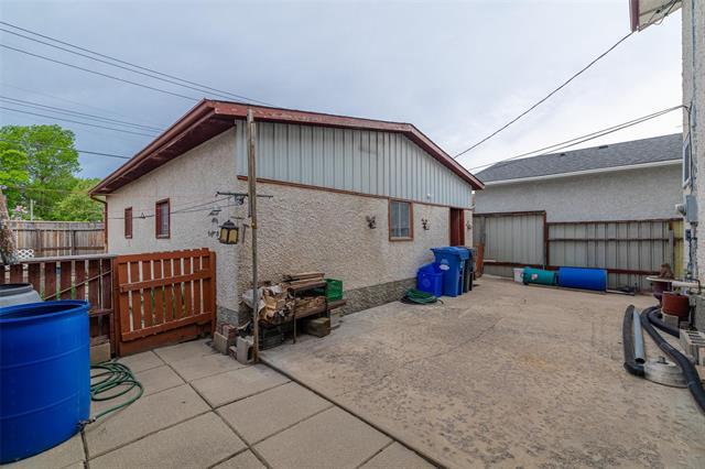 50 Inglis St, Winnipeg, MB