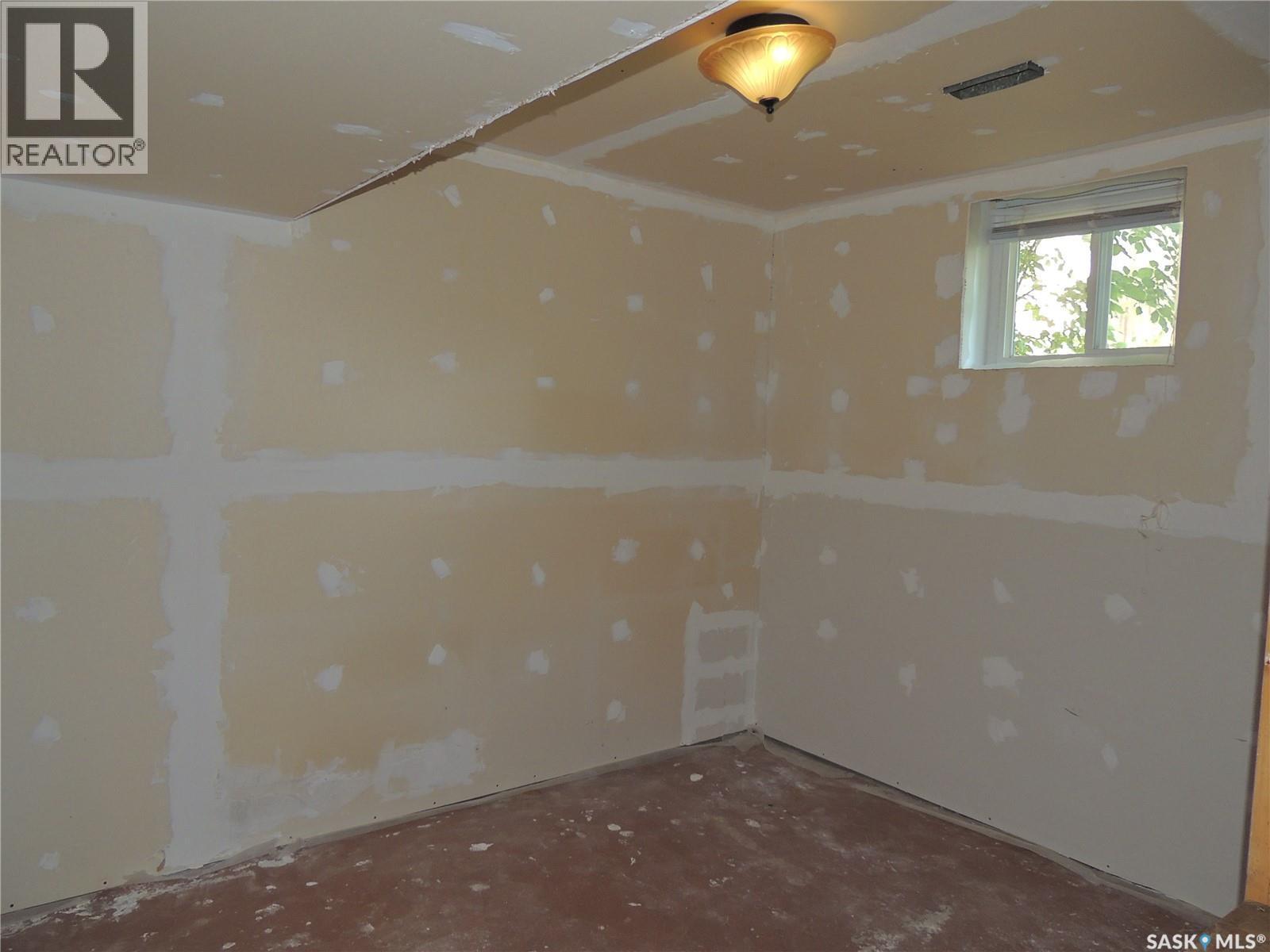 826 Albert Street, Estevan, SK