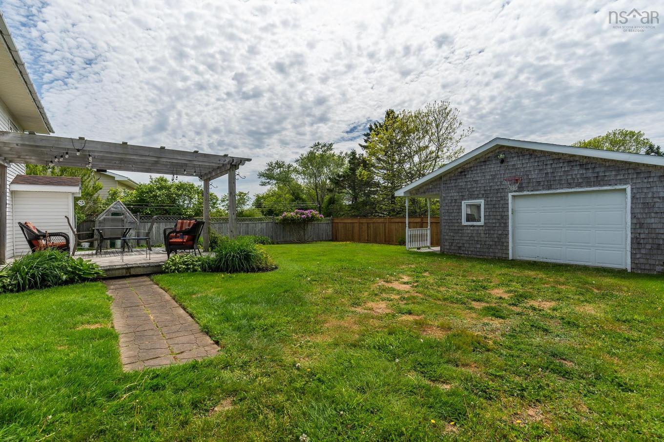 556 Brunswick Street, Yarmouth, NS