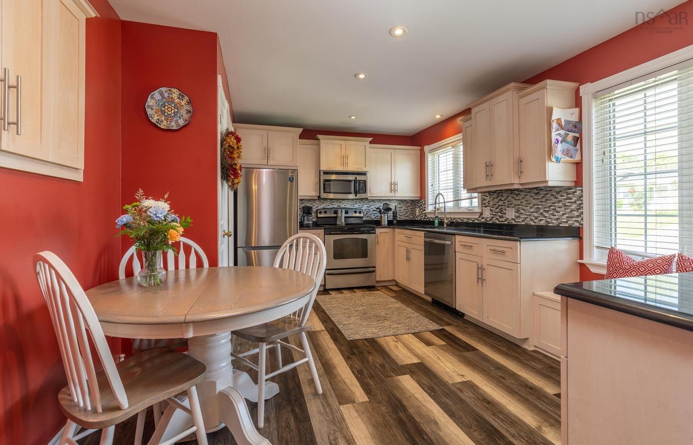 556 Brunswick Street, Yarmouth, NS
