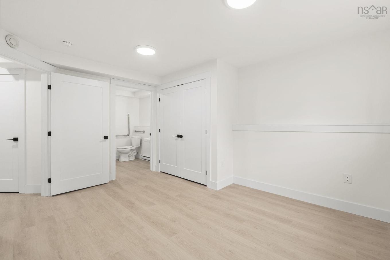 1 5698 Normandy Drive, Halifax, NS