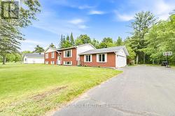 280 CARLA STREET Petawawa, ON K8H 3L8