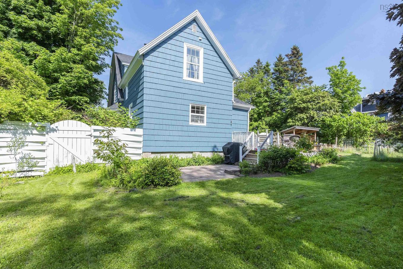 145 Commercial Street, Middleton, NS