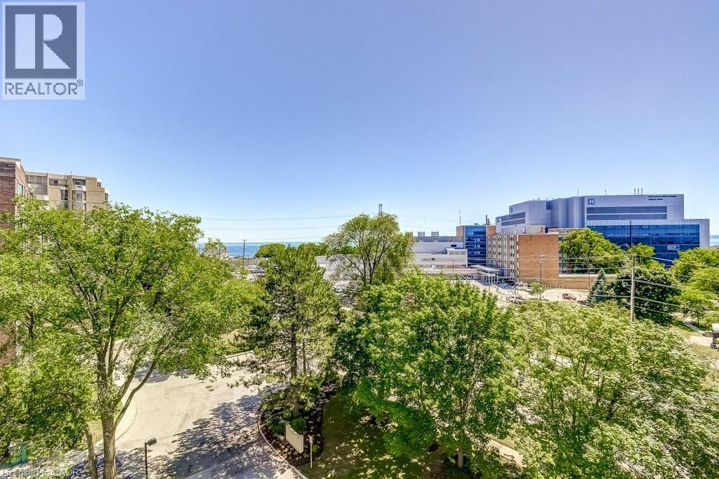 1201 North Shore Boulevard E Unit# 706, Burlington, ON - Outdoor With View