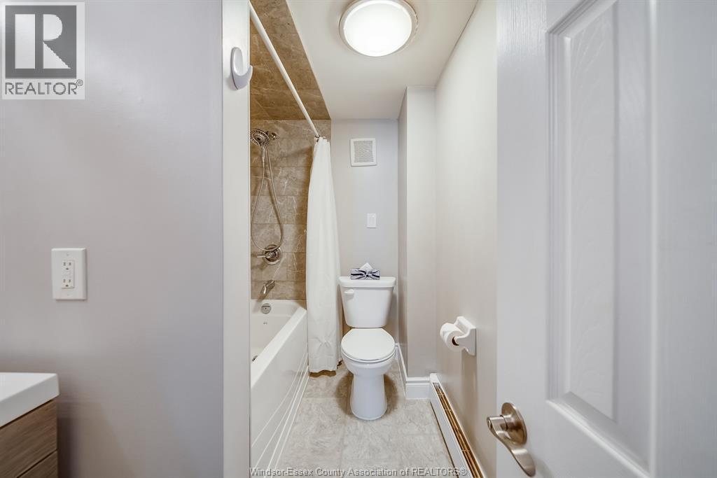 623 Edinborough, Windsor, ON
