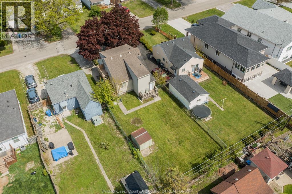 623 Edinborough, Windsor, ON