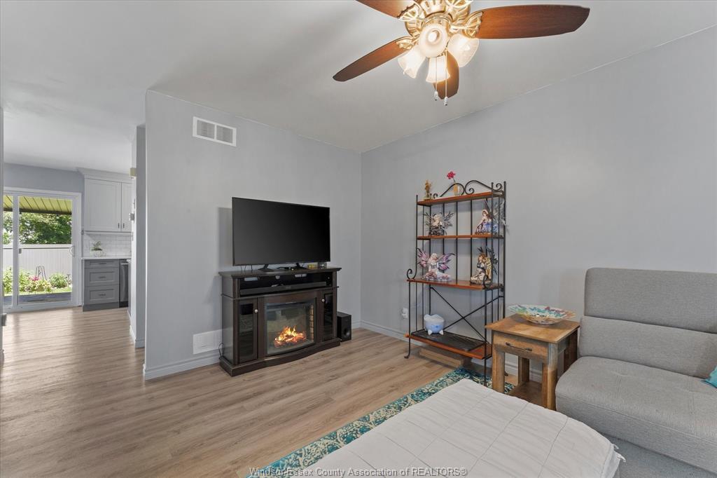 464 Oak, Windsor, ON