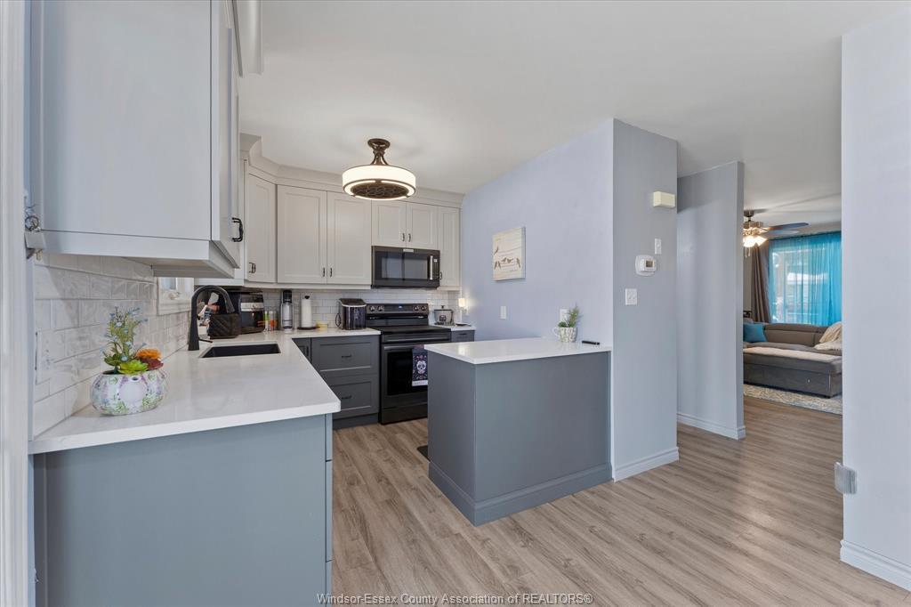 464 Oak, Windsor, ON