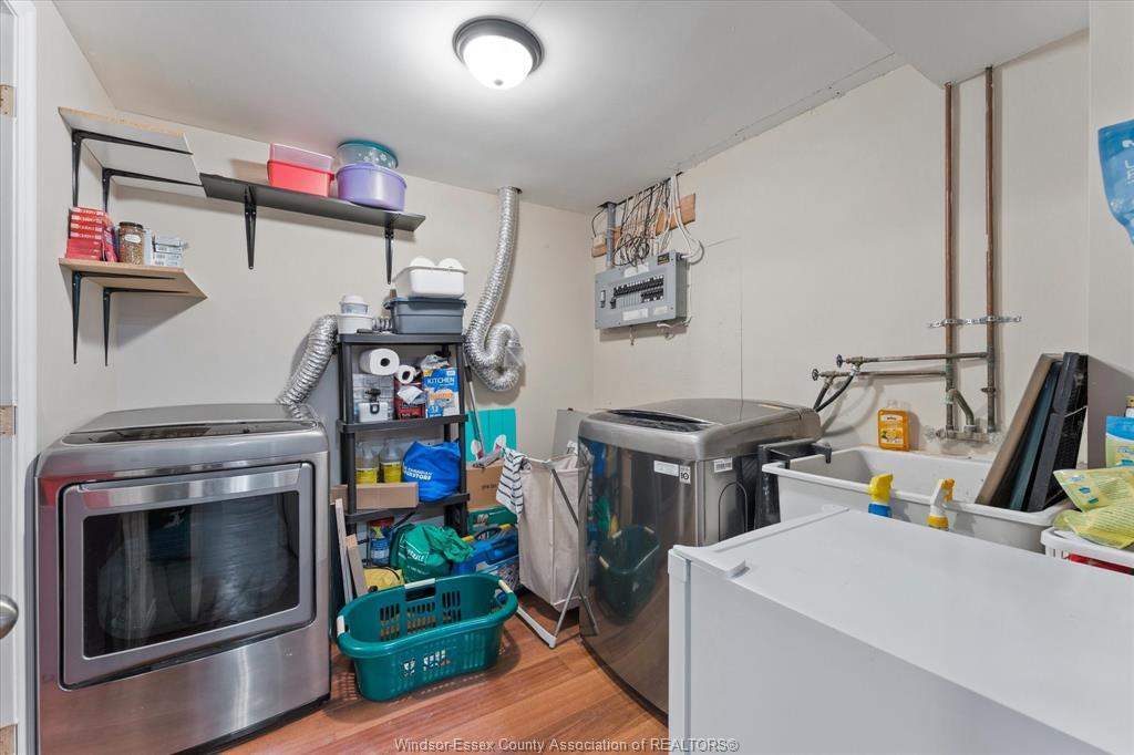 464 Oak, Windsor, ON