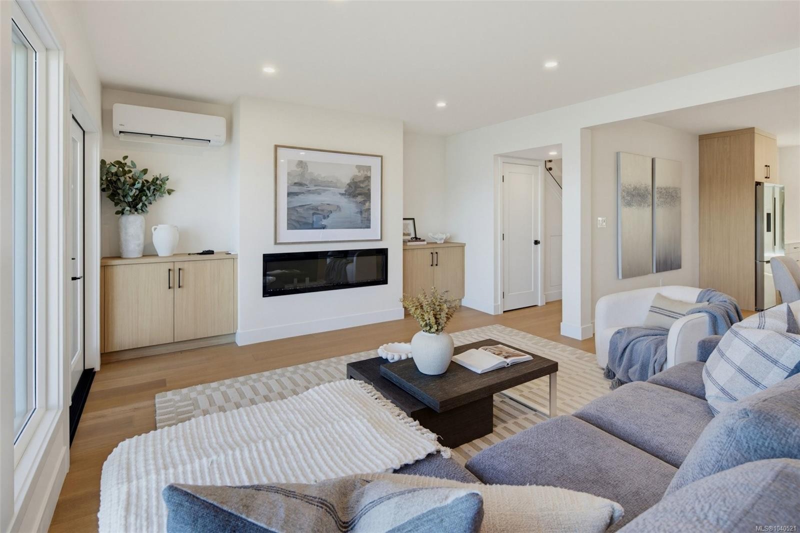 #16-2330 Harbour Rd, Sidney, BC