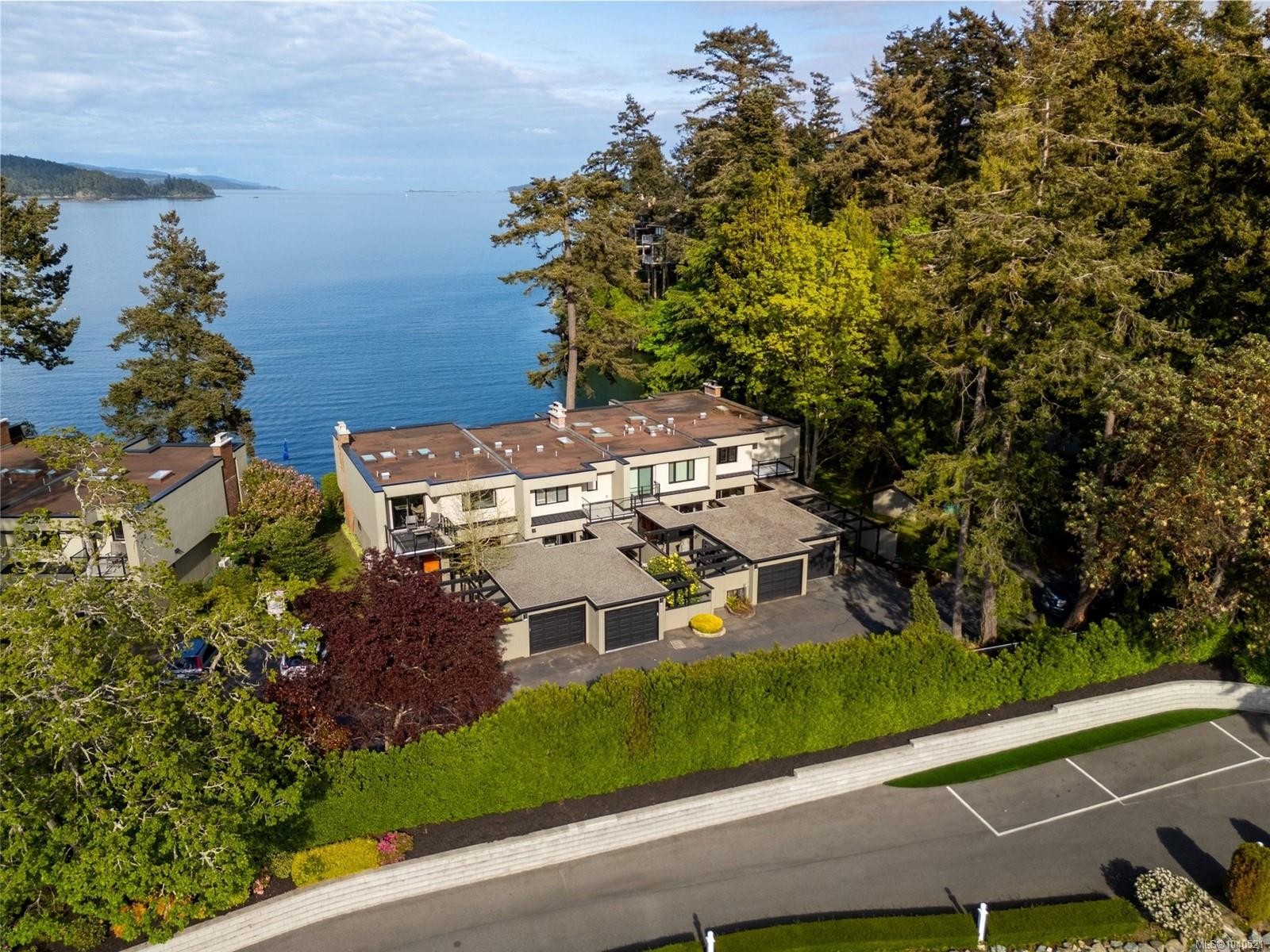 #16-2330 Harbour Rd, Sidney, BC