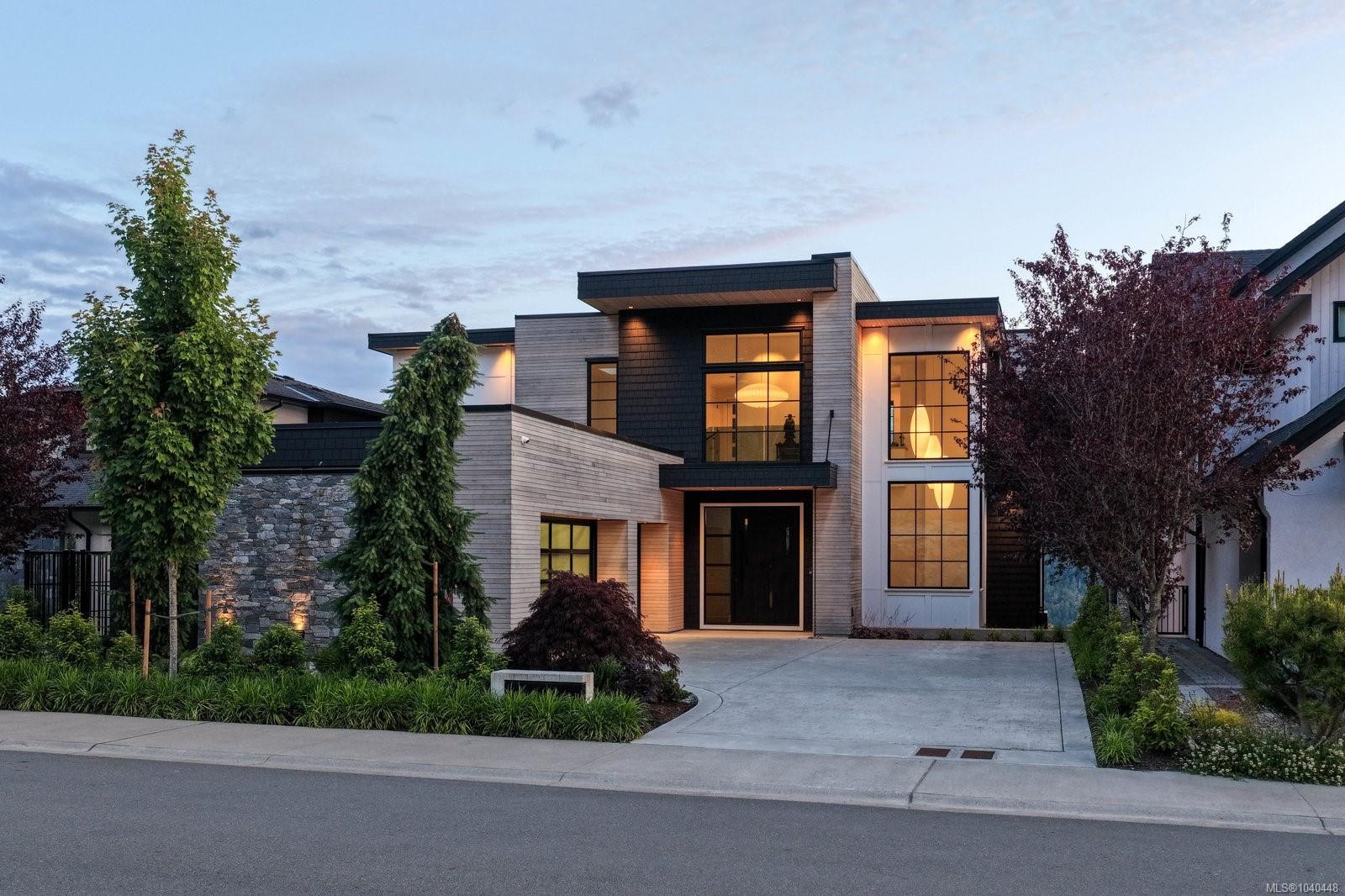 1424 Pinehurst Pl, Langford, BC